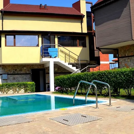 Апартаменти Логика Appartement Sozopol
